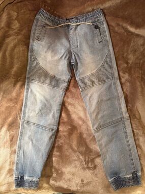 RSQ Men’s Light Gray Slim Straight Moto Jeans